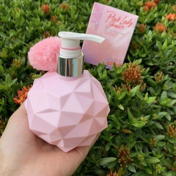 Sữa tắm xông trắng pink lady 300ml