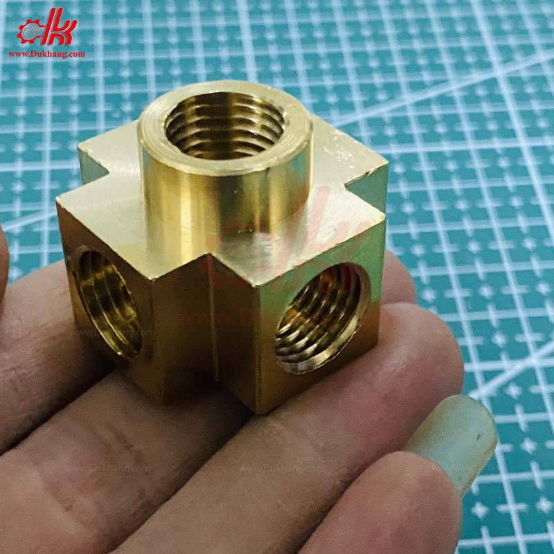 Ngã năm thau nối ren trong 13mm