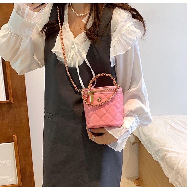 Túi đeo vai IELGY dáng xô phối dây xích thời trang cho nữ dễ phối đồ