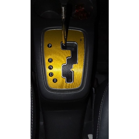 Decal dán mặt cần số Mitsubishi Attrage