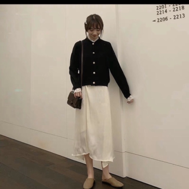 Áo khoác viền ren