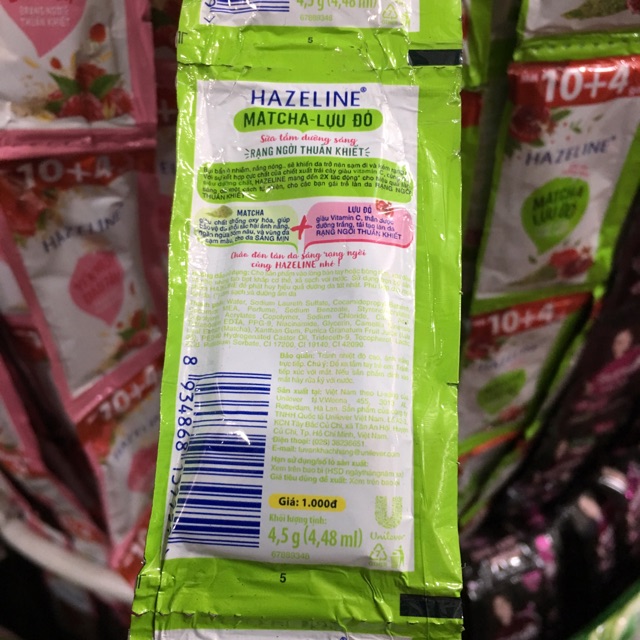 1 dây sữa tắm Hazeline dưỡng sáng da matcha lựu đỏ 4.5g/1 gói