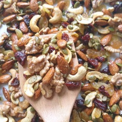 500GRAM NGŨ CỐC GRANOLA HANDMADE (DINH DƯỠNG KHÔNG ĐƯỜNG,NGŨ CỐC NGUYÊN HẠT,HẠNH NHÂN,ÓC CHÓ,HẠT ĐIỀU,HẠT BÍ,K MACCA) | BigBuy360 - bigbuy360.vn