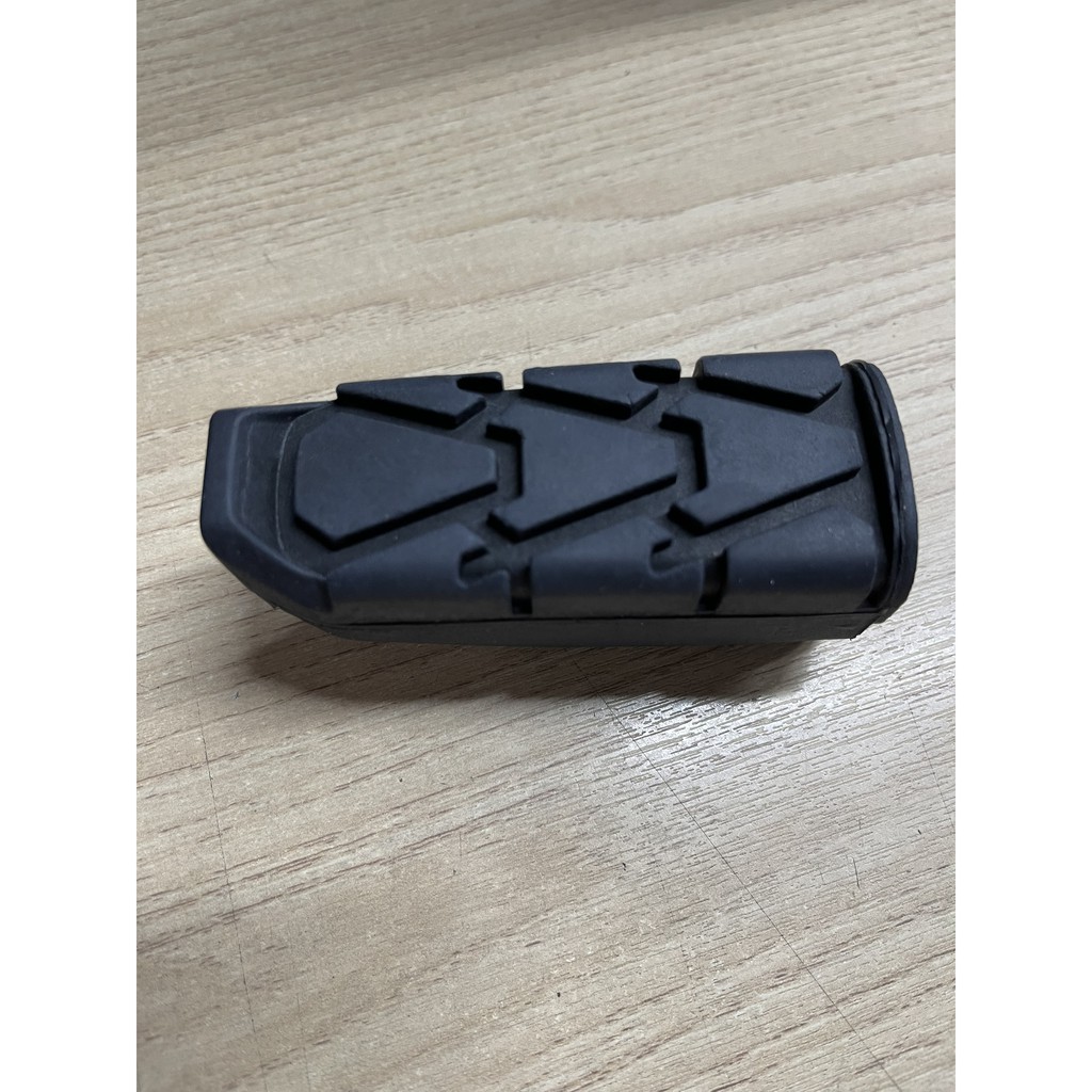 Cao su gác chân trước xe Sonic 150R/ Winner chính hãng
