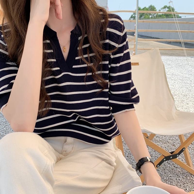 Áo thun polo ngắn tay họa tiết sọc ngang trẻ trung dành cho nữ