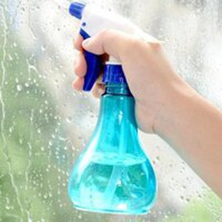 BÌNH XỊT NƯỚC NHỰA