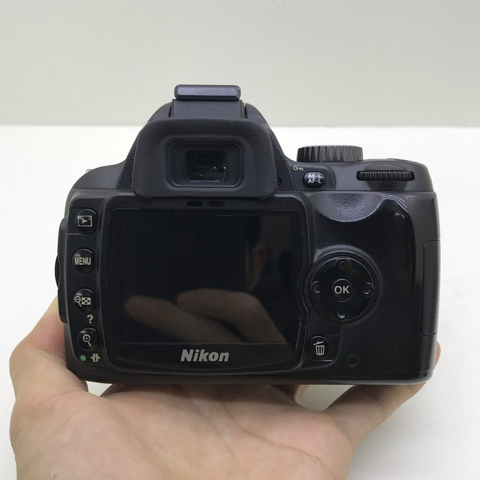 Bộ máy ảnh nikon D60 kèm lens kit 18-55 mới 95%