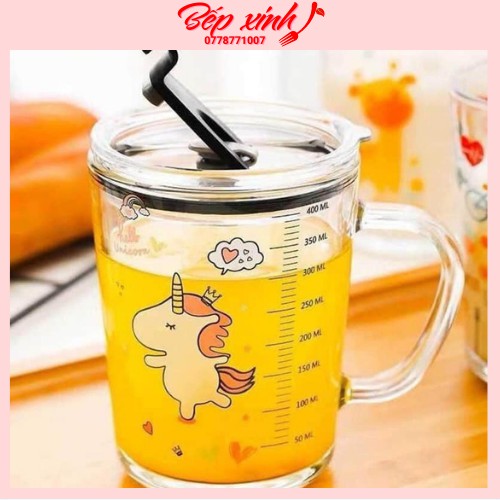 Cốc thủy tinh chia vạch, cốc thủy tinh có nắp kín chống đổ kèm ống hút (giao ngẫu nhiên).