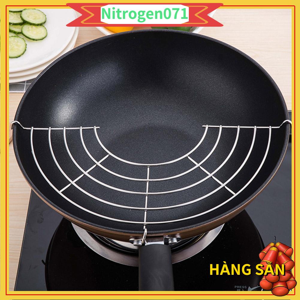 Giá Inox Đựng Đồ Chiên Giúp Làm Mát Tiện Dụng Cho Nhà Bếp