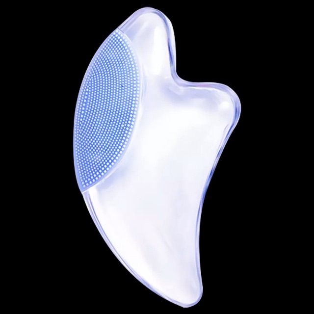 Thanh lăn massa công dụng: có phần rửa mặt, tẩy tế bào chết và massage. | BigBuy360 - bigbuy360.vn