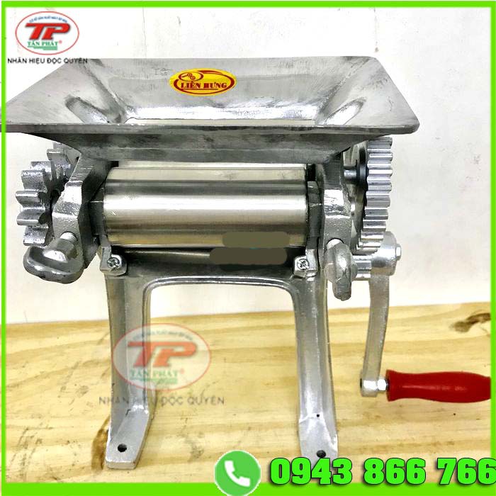 Máy cán khô mực loại 10cm , giúp làm mềm mực | Tấn Phát