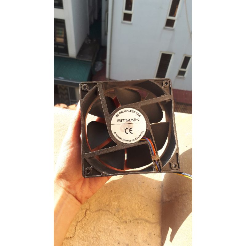 Fan 12V Bitman Foxconn đẹp chạy êm