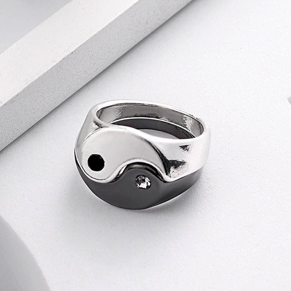 1 Nhẫn Âm Dương Trắng Đen Có Thể Điều Chỉnh Kích Cỡ