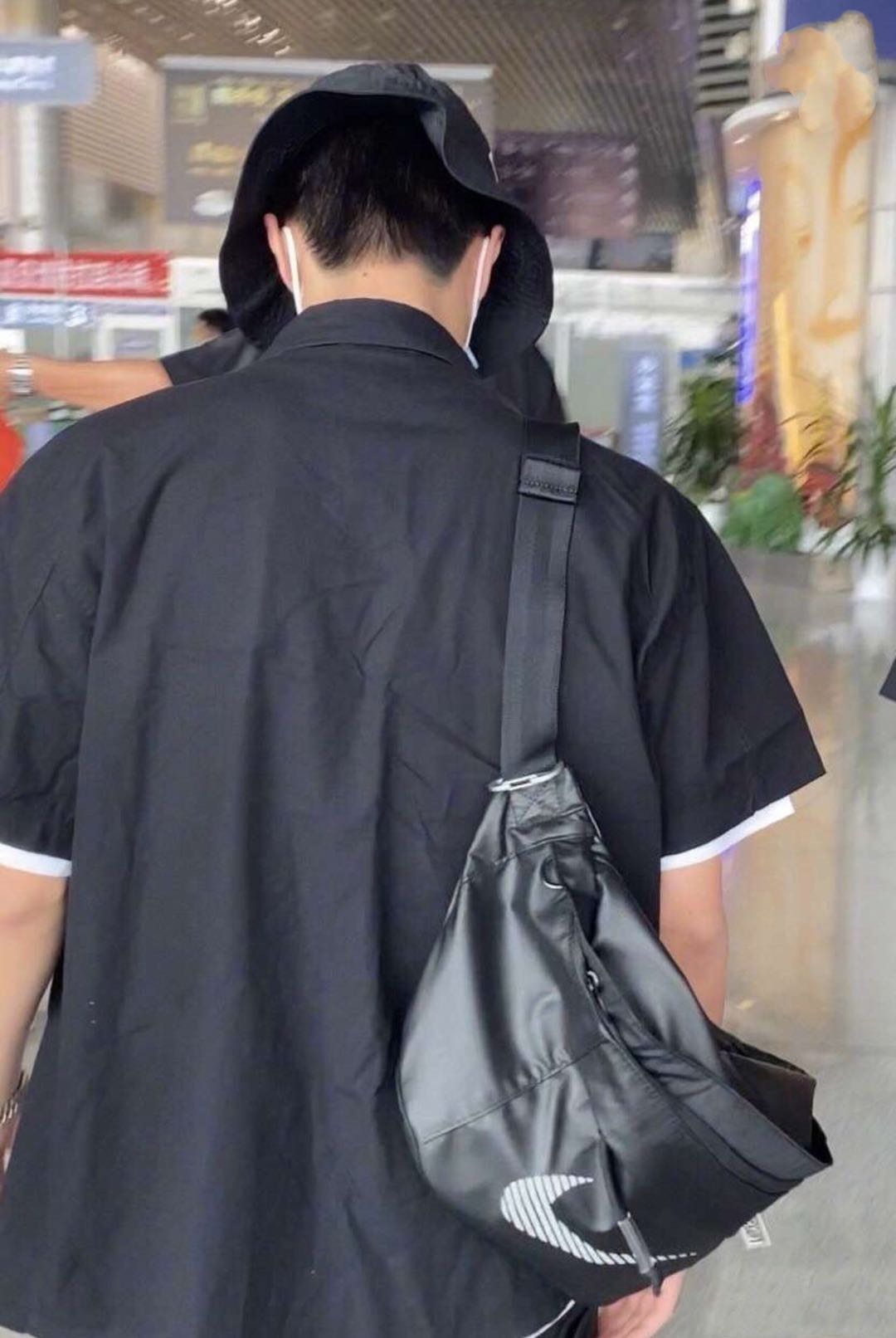 Túi đeo chéo Nike không thấm nước sức chứa lớn thời trang 2020 cho nam | BigBuy360 - bigbuy360.vn