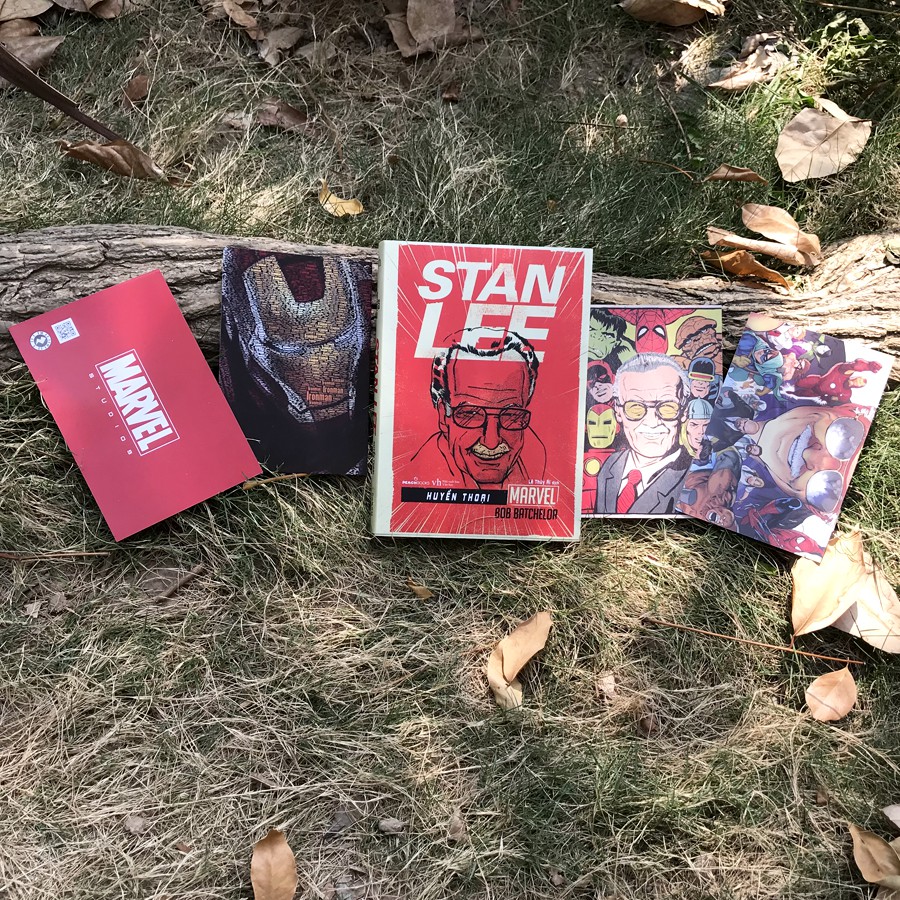 [Sách] Stan Lee - Huyền Thoại Marvel (Kèm Postcard)