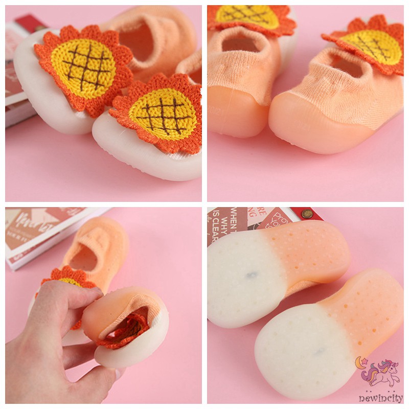 Giày Đính Bông Hoa Hướng Dương Đế Mềm Chống Trượt Cho Bé Gái