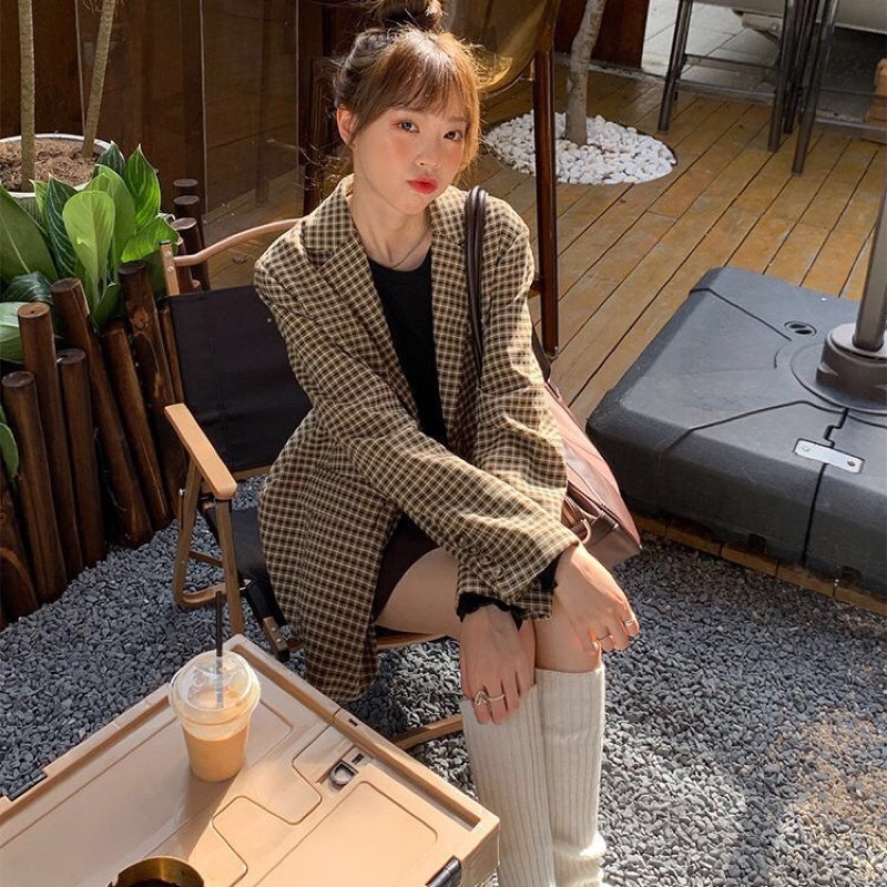 Áo khoác blazer kiểu dáng vintage , áo vest dạ hoạ tiết kẻ caro tay dài có túi màu nâu cafe hàng QC loại 1 dày dặn