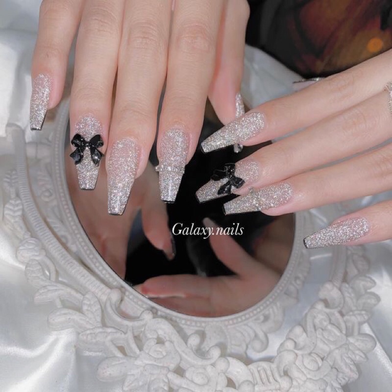 Mẫu Nailbox nhũ Kim Cương tặng kèm keo + dũa