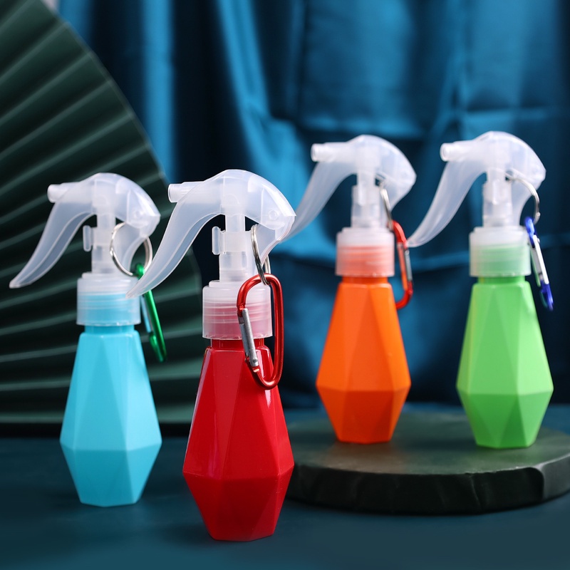 Bình Xịt Nước Rửa Tay Bằng Nhựa 60Ml Hình Kim Cương Màu Sắc Ngẫu Nhiên Kèm Móc Treo Tiện Dụng Cho Du Lịch