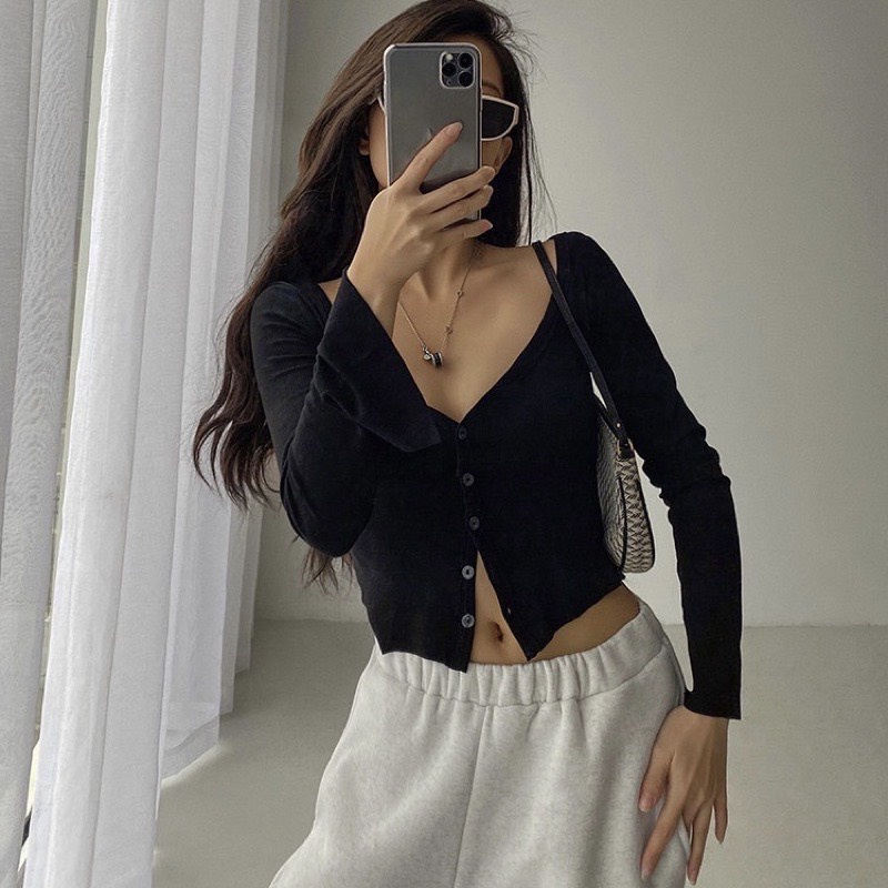 Áo Croptop Nữ Gân Tăm, Áo Tay Dài Xẻ Tà Cài Nút -Chuẩn fom thêm phần cá tính_Phuongshop1812