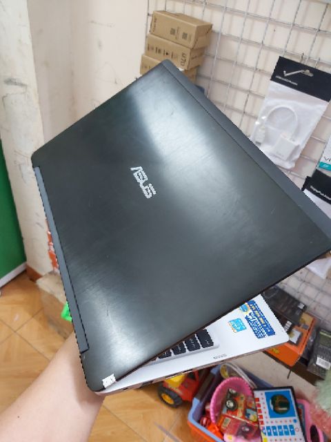 Laptop asus tp550ld core i3 giá rẻ