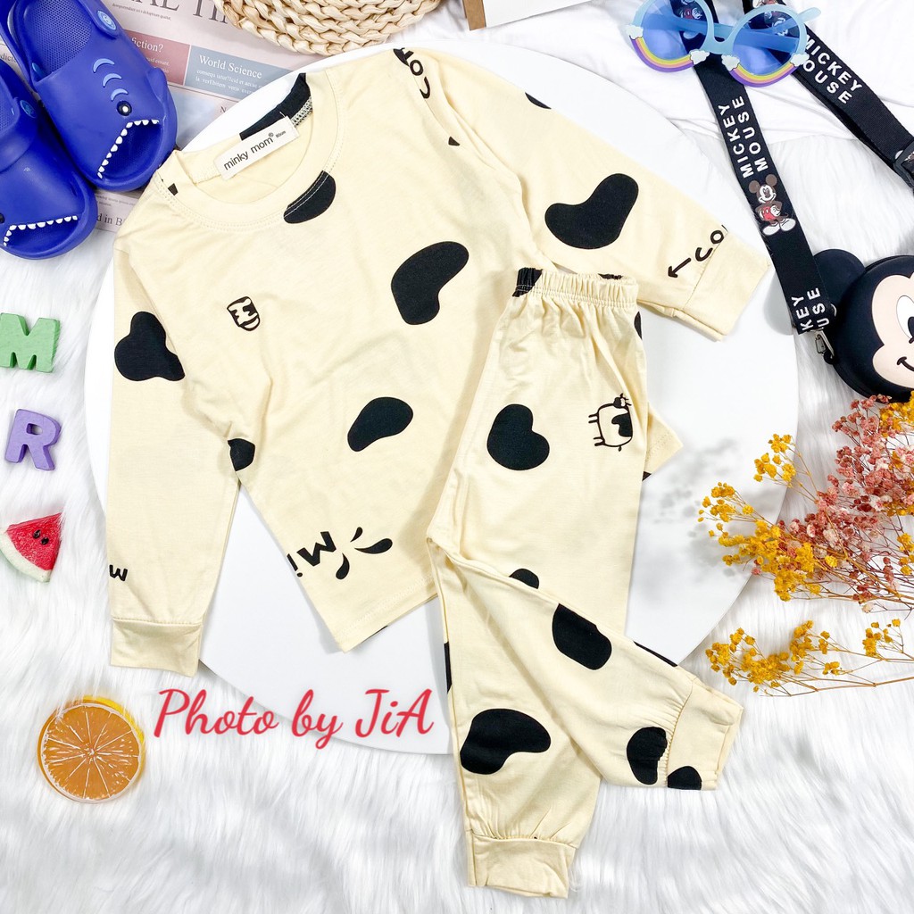 [SALE] Bộ Dài Tay Cho Bé Trai, Bé Gái Minky Mom Vải Thun Lạnh Họa Tiết In Hình Bò Sữa, Quần Áo Thu Đông Cho Bé MKMTD2110