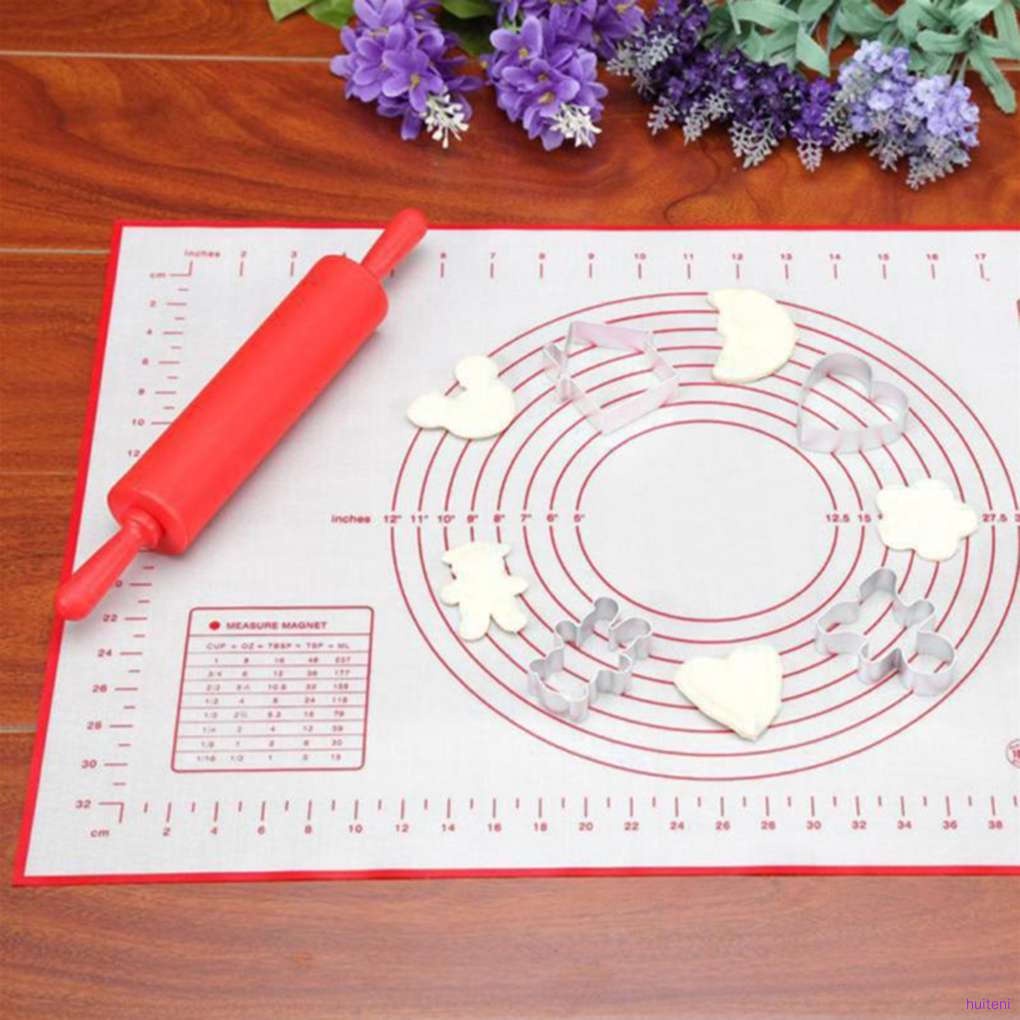 Thảm nhào bột bằng silicon chống dính màu đỏ 60x40cm tiện dụng dành cho nhà bếp