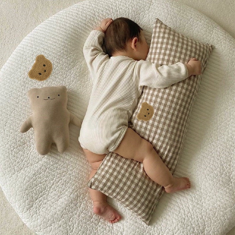 Thảm Tròn Lót Sàn Hình Gấu Kiểu Hàn Quốc Trang Trí Phòng Bé