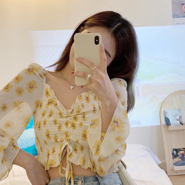 Áo voan hoa vàng croptop dài tay phồng cổ nhún (Có sẵn) | BigBuy360 - bigbuy360.vn