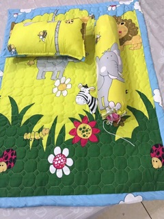 Sét chăn gối nằm + gối ôm  cho bé