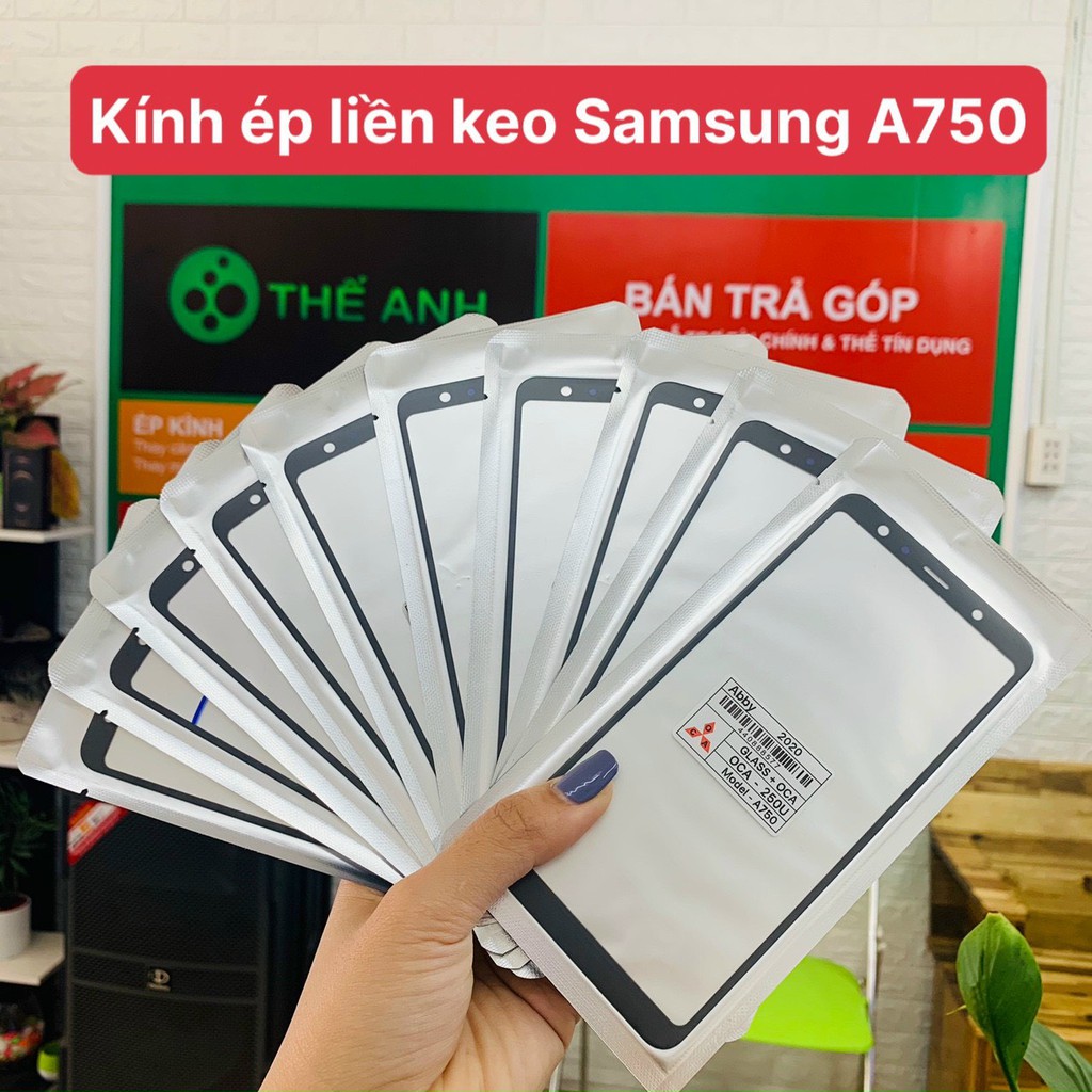 Kính ép màn hình ó sẵn keo cho Samsung A750 / A7 ( 2018) OCA