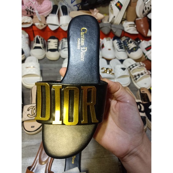 DÉP LÊ KHOÁ CHỮ ĐỒNG DIOR CỰC XINH (ẢNH THẬT)