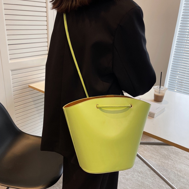 Túi đeo vai IELGY kích thước lớn thời trang đường phố dành cho nữ