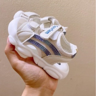 Sandal tập đi cho bé - Dép sandal quai ngang phối nhũ xinh xắn đế gấu chống trơn trượt cho bé trai bé gái mới nhất M6606