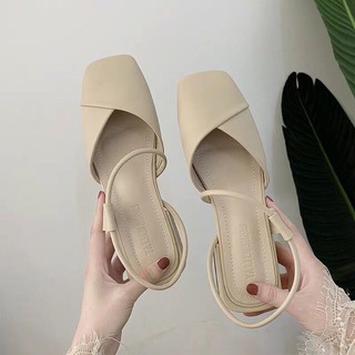 Bệt sandal mũi vuông