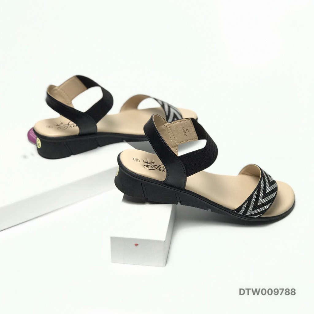 Sandal nữ BlTIS ❤️FREESHIP❤️ Dép quai hậu nữ quai ngang chun họa tiết mũi tên DTW009788