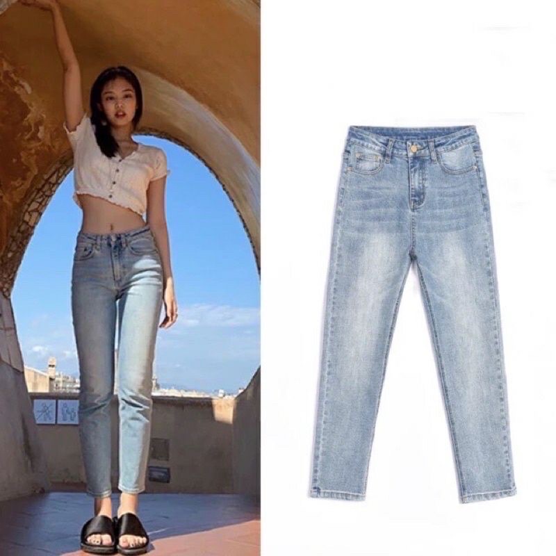 Quần jeans xanh nhạt basic dáng ôm giống Jennie BLACKPINK và Wonyoung IVE