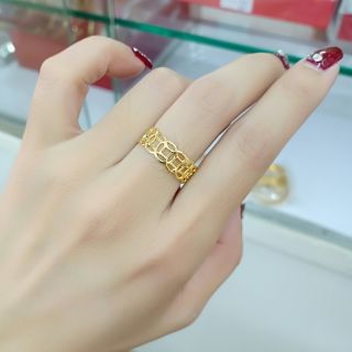 Sỉ nhẫn kim tiền