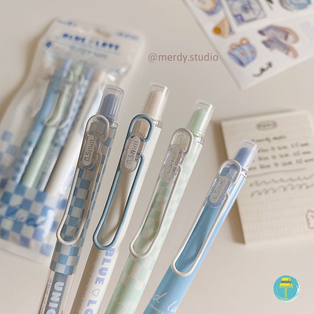 Bút bấm Mura Blue Love hoạ tiết caro mực đen, ngòi 0.5mm