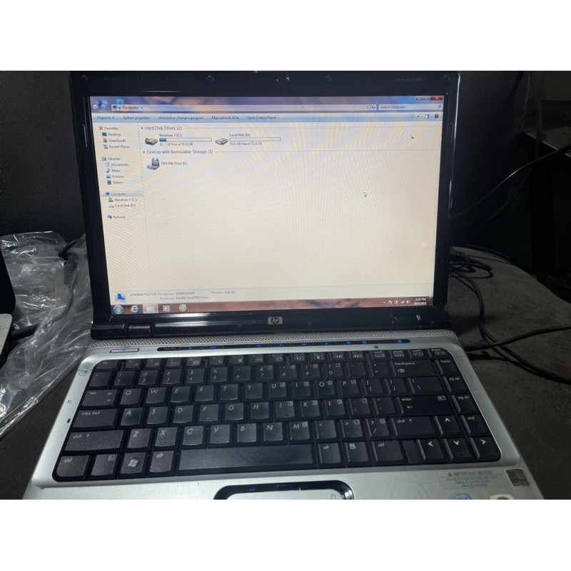 laptop như hình cập nhật liên tục | BigBuy360 - bigbuy360.vn