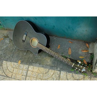 Guitar gỗ thông có ty chỉnh cong đã tích hợp EQ