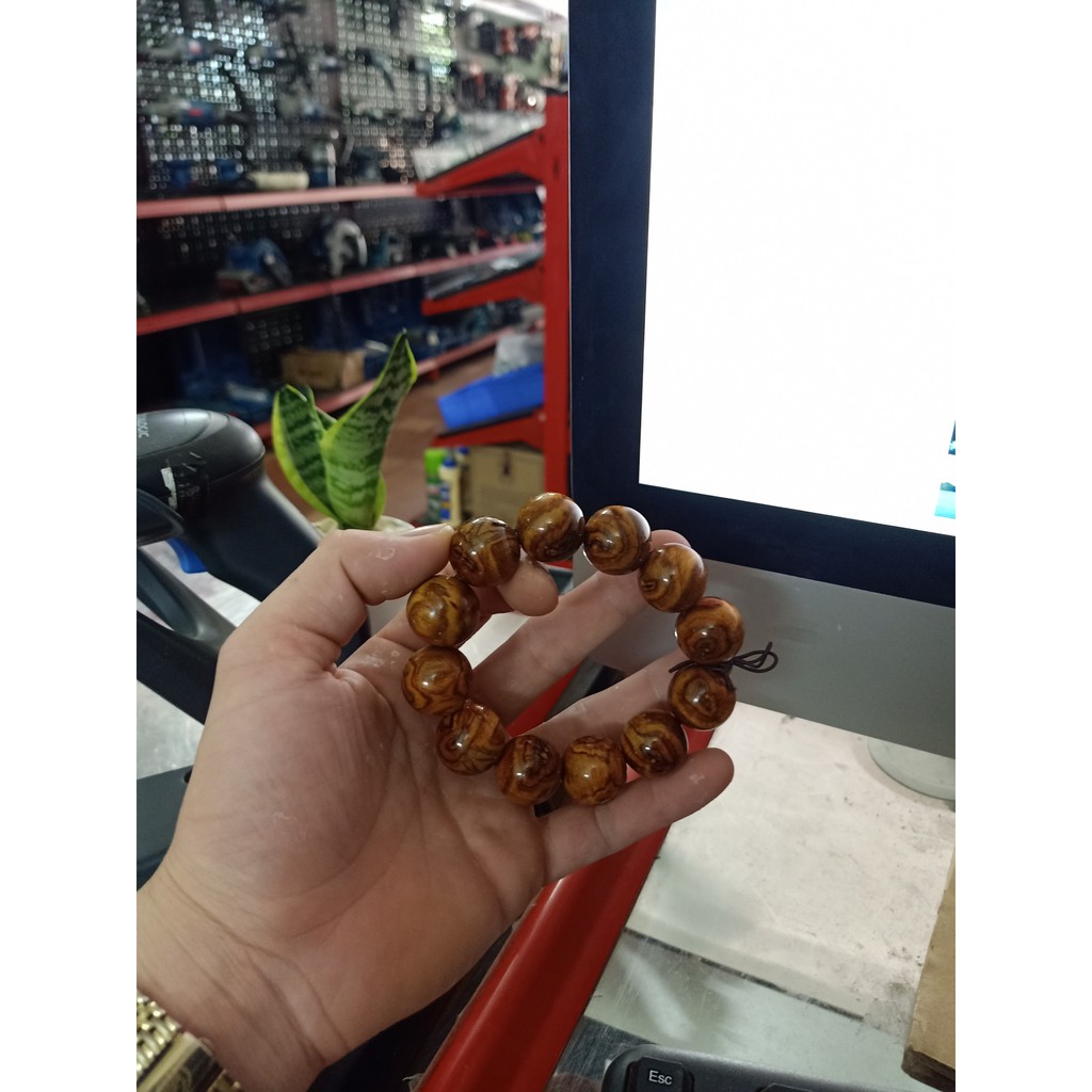 VÒNG GỖ SƯA MẮT MÃO