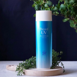 Kem chống nắng Biore UV Aqua Rich Watery Gel SPF50+/PA++++ 