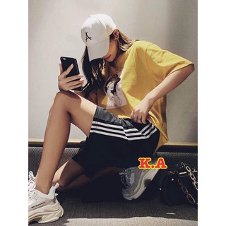 Quần đùi nữ ba sọc cá tính