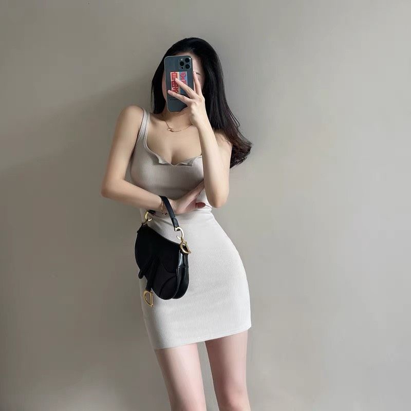 Váy Body Hai Dây Cổ Chữ V Chất Thun Gân Cực Đẹp Form Sexy Hàn Quốc