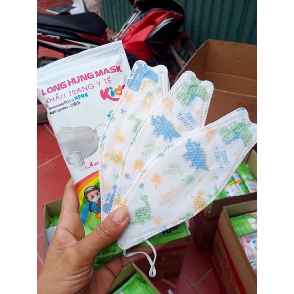 Khẩu trang cá cho bé