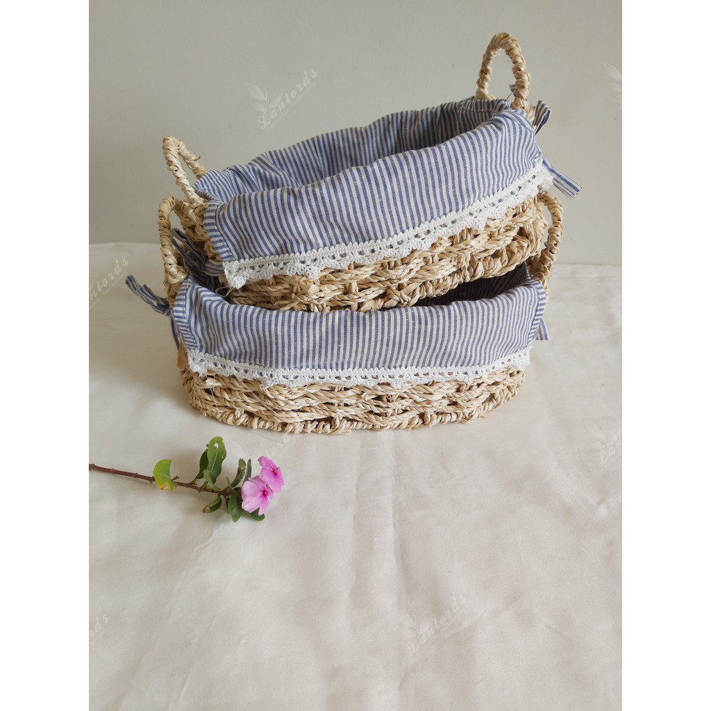 Khay cói oval có quai kèm vải lót cotton, giỏ đan từ sợi buông hàng VN, hình thật shop chụp