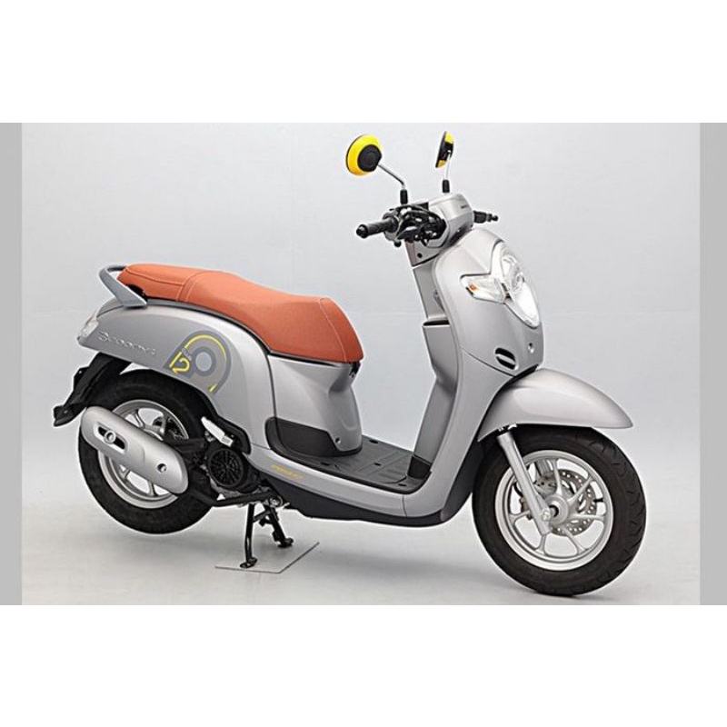 Tem Scoopy Club12_2018 màu Bạc nhám