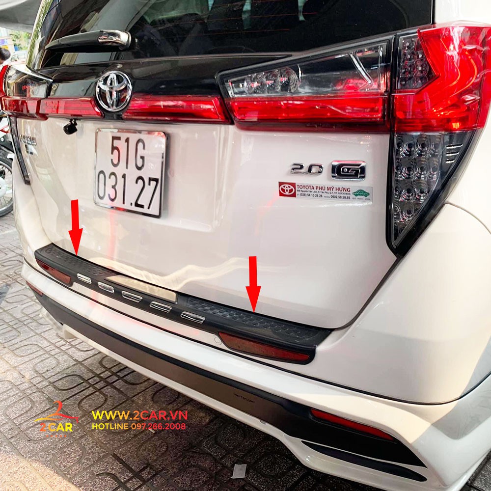 Ốp Chống Trầy Cốp Ngoài Xe Toyota Innova 2017-2019- 2020, loại nhựa cao cấp