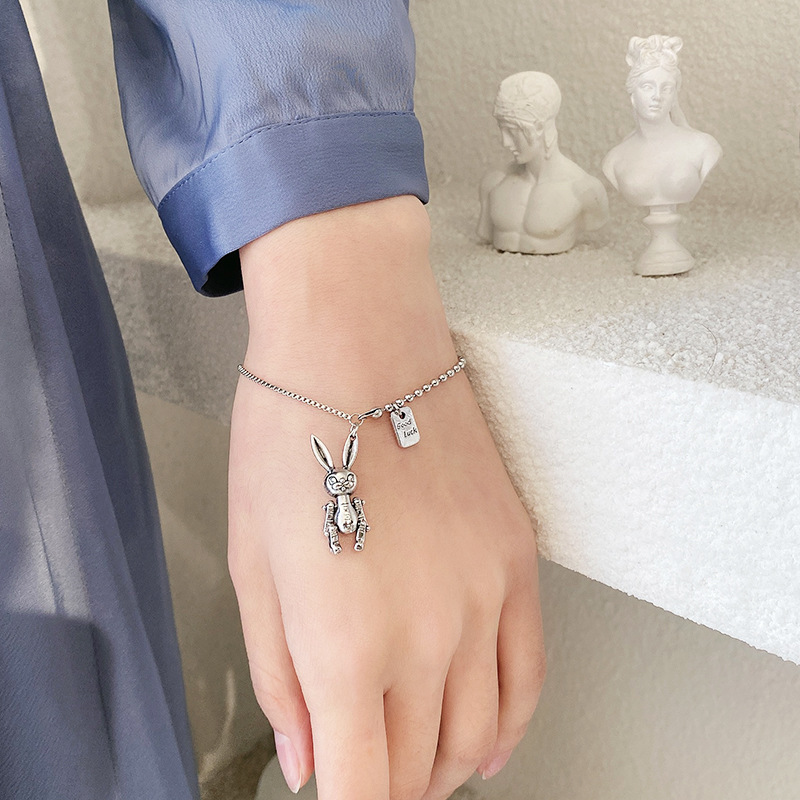 Vòng tay mạ bạc We Flower hình rô bốt và thỏ phong cách gothic cổ điển độc đáo